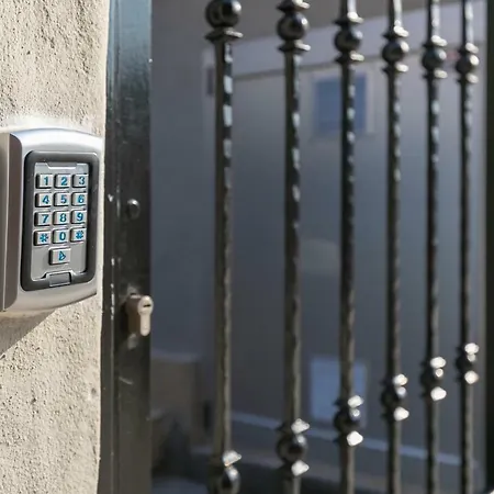 Riverside By Forever Апартаменти *